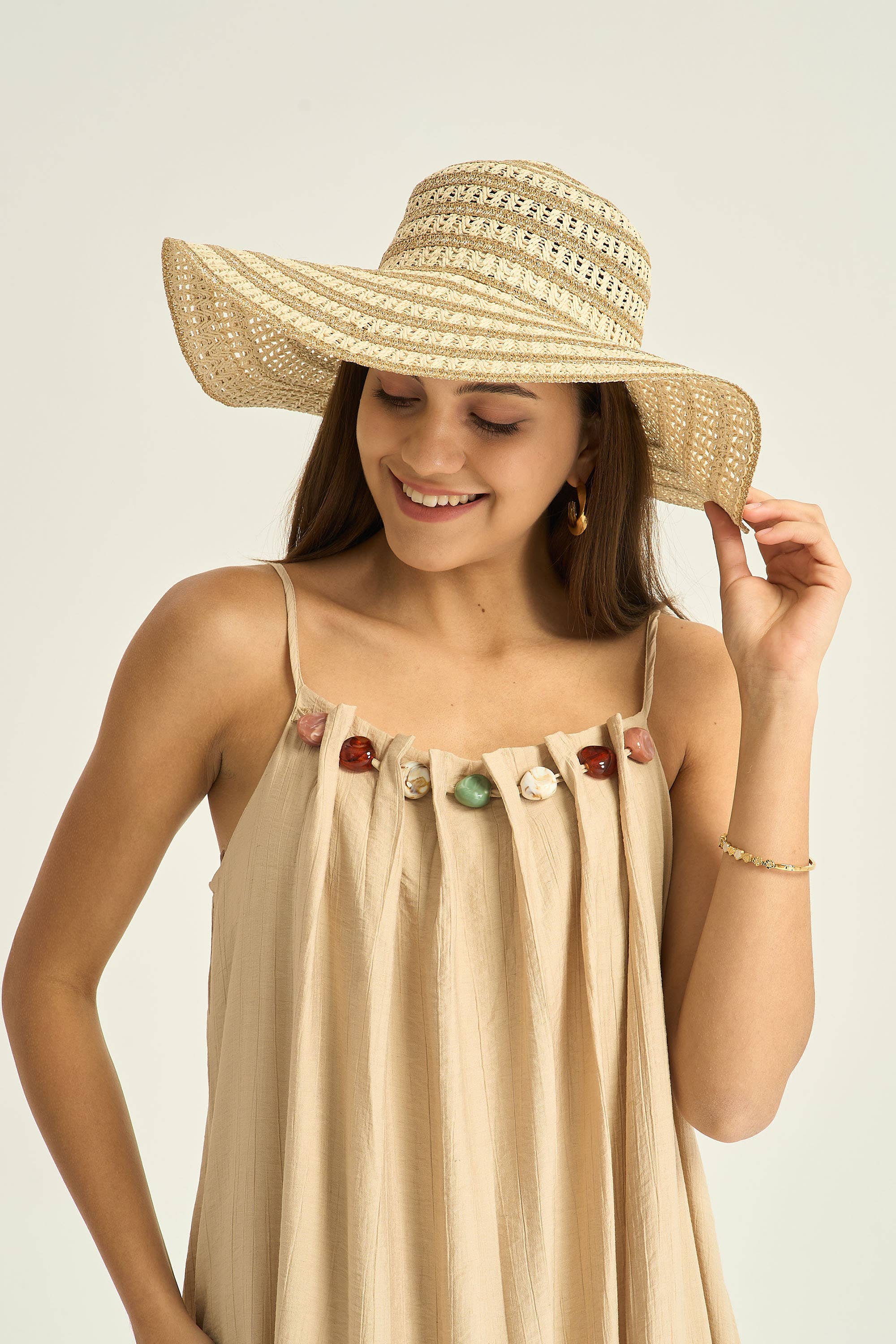 Chapeau en paille large bord avec rayures BEIGE