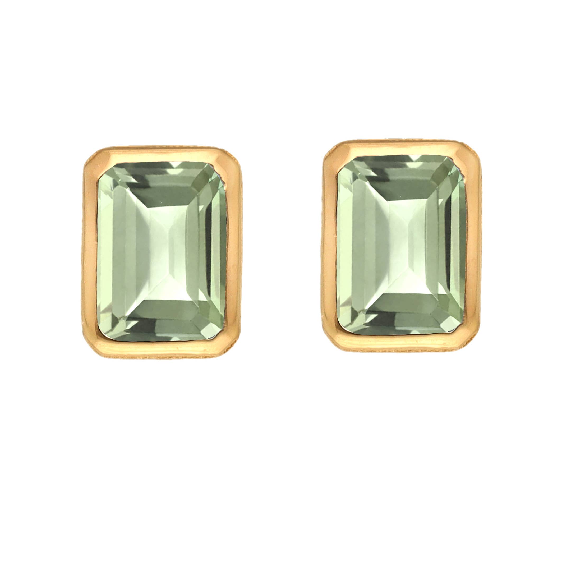 Boucles d'oreilles clous en argent plaqué or avec améthyste verte