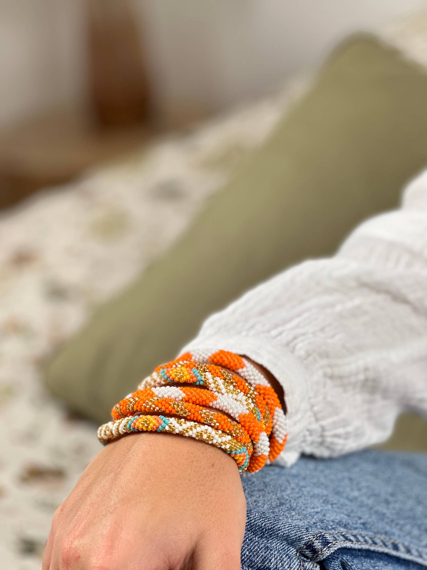 Bracelet népalais A20 orange doré flèche