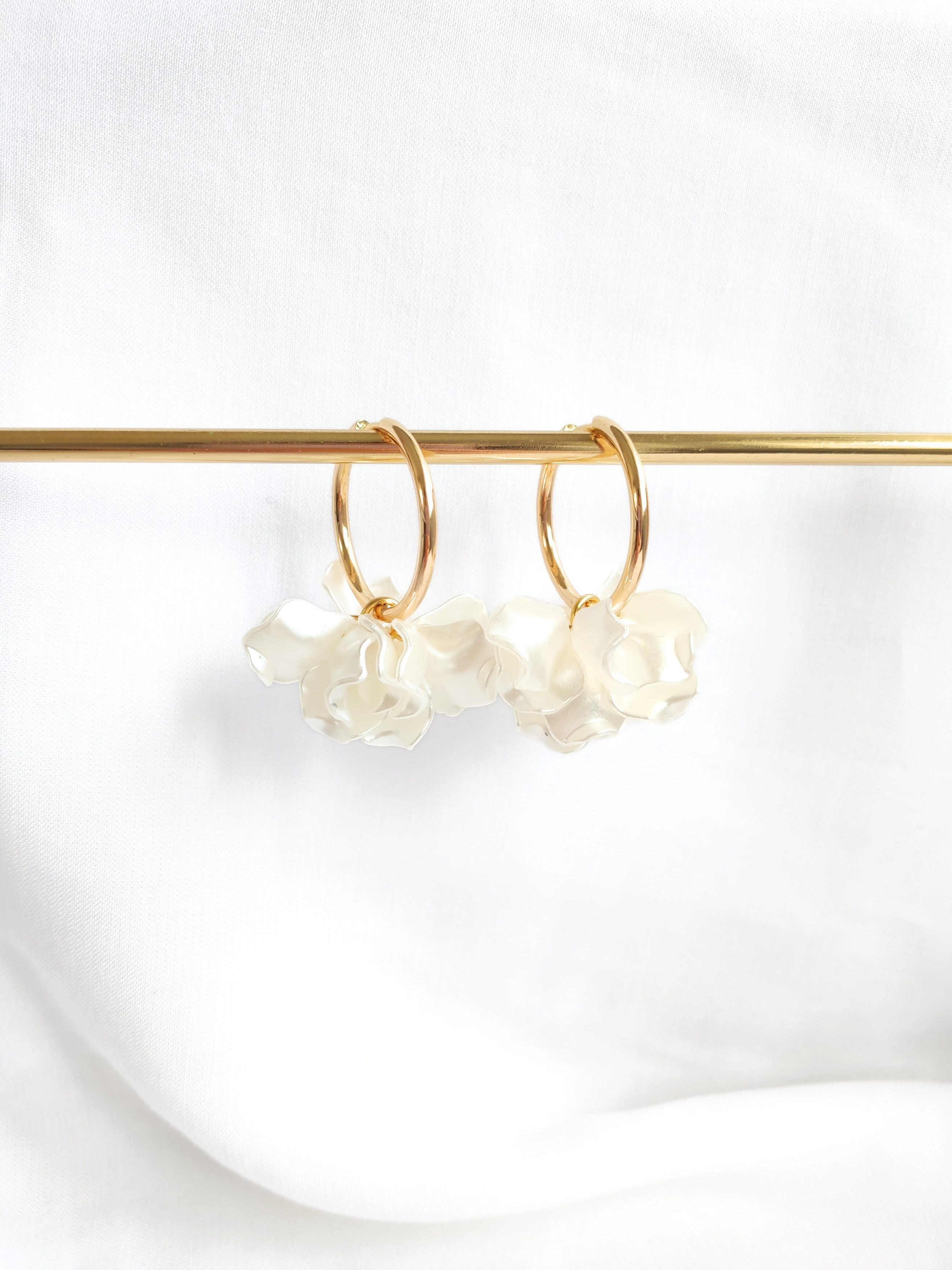 Boucles d'oreilles Créoles PEONY Fleurs Pivoine couleur au choix