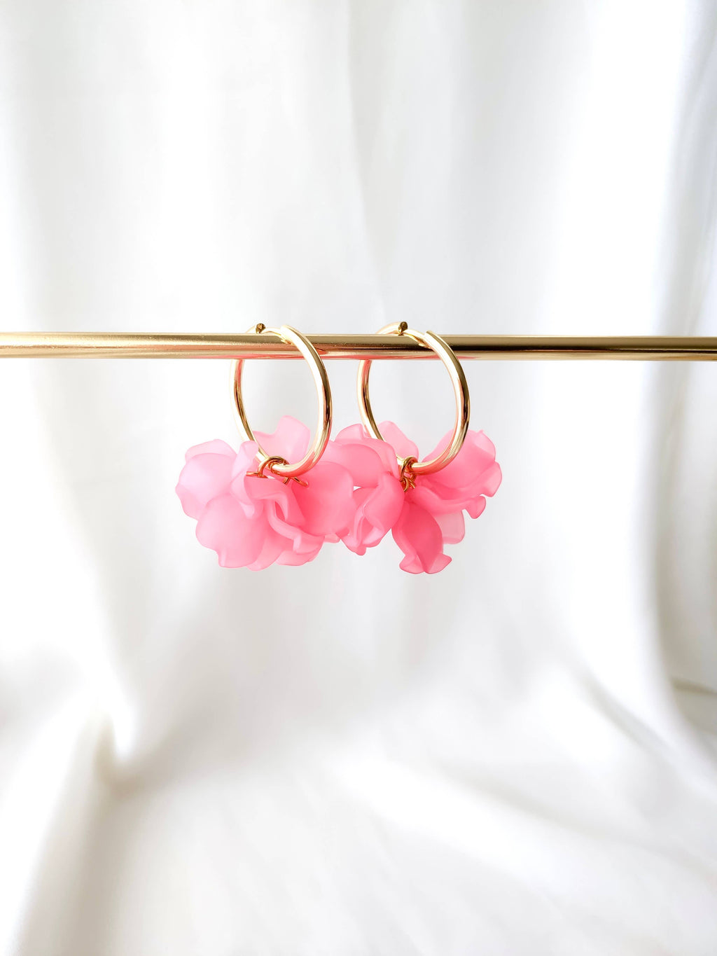 Boucles d'oreilles Créoles PEONY Fleurs Pivoine couleur au choix