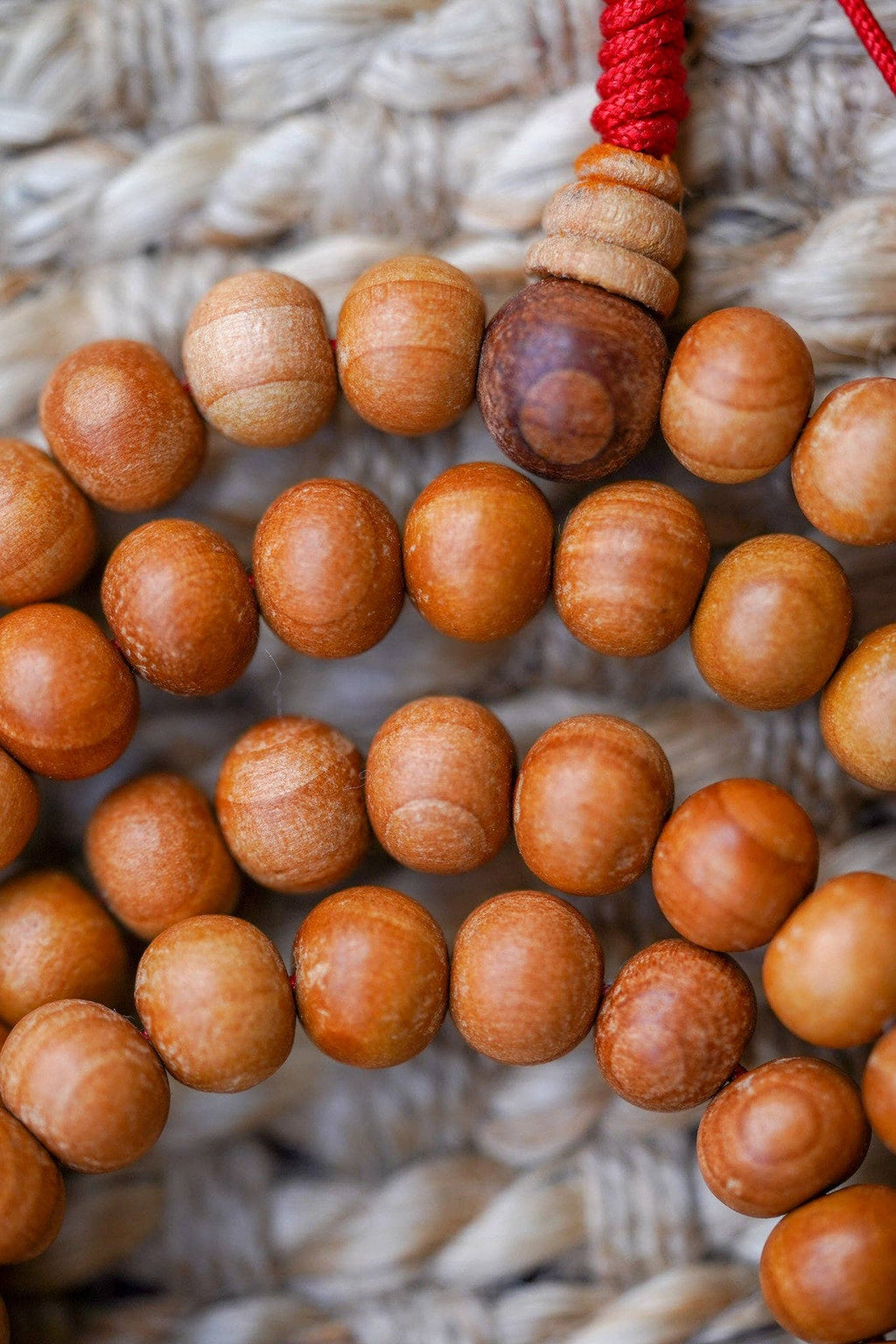 Collier Mala en bois de santal naturel NEPAL