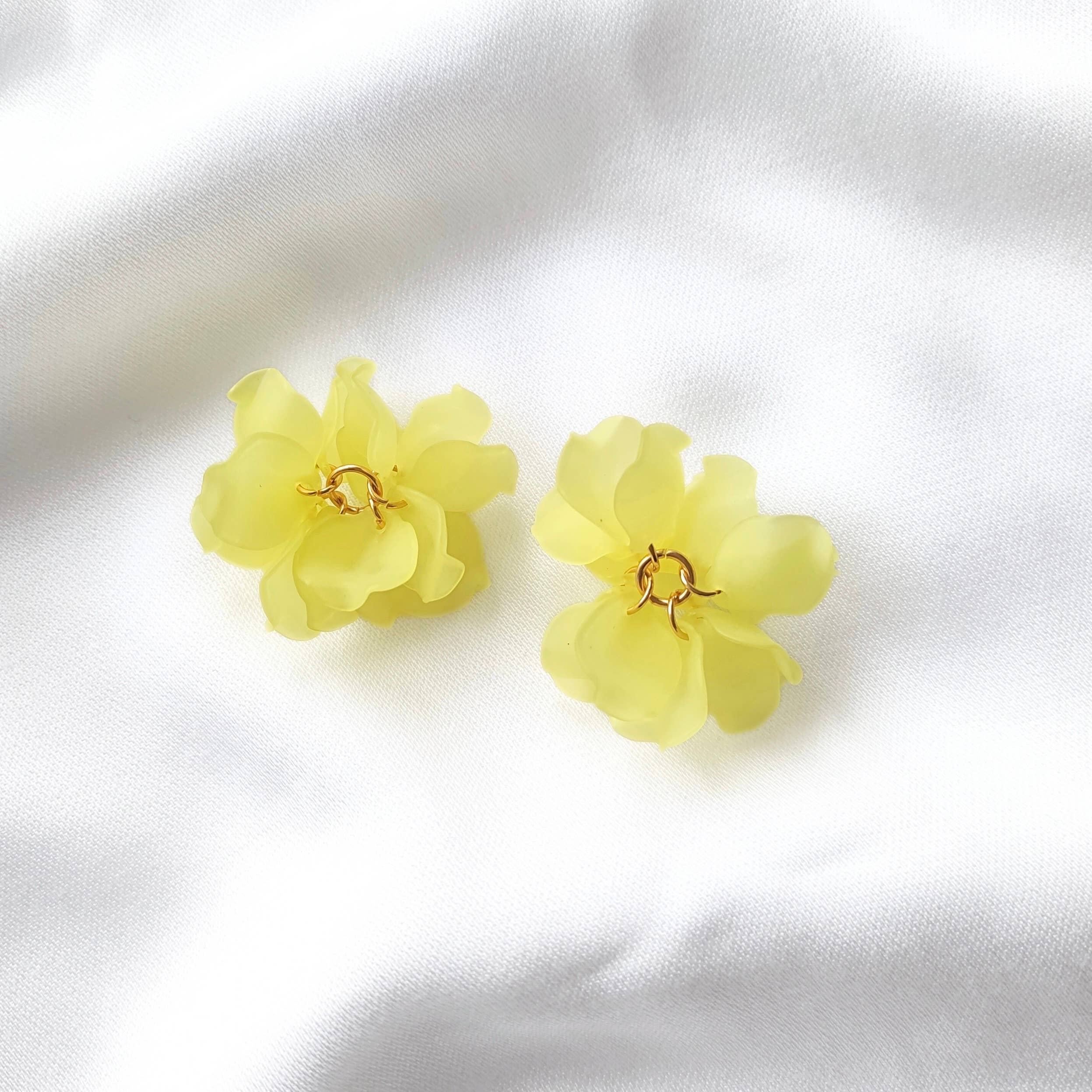 Boucles d'oreilles Créoles PEONY Fleurs Pivoine couleur au choix