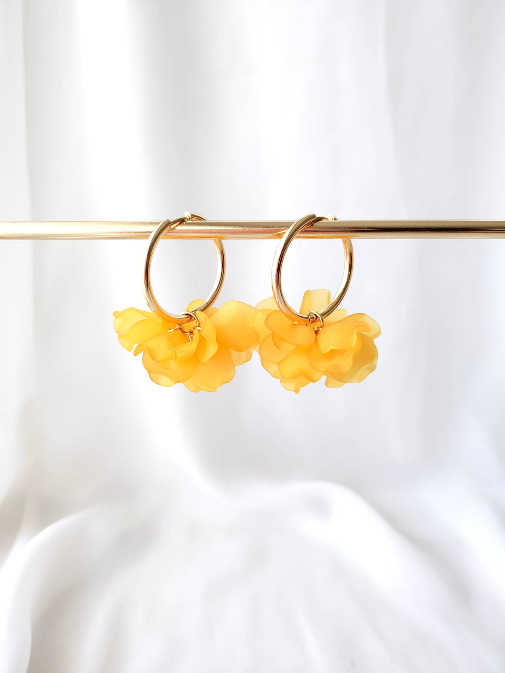 Boucles d'oreilles Créoles PEONY Fleurs Pivoine couleur au choix