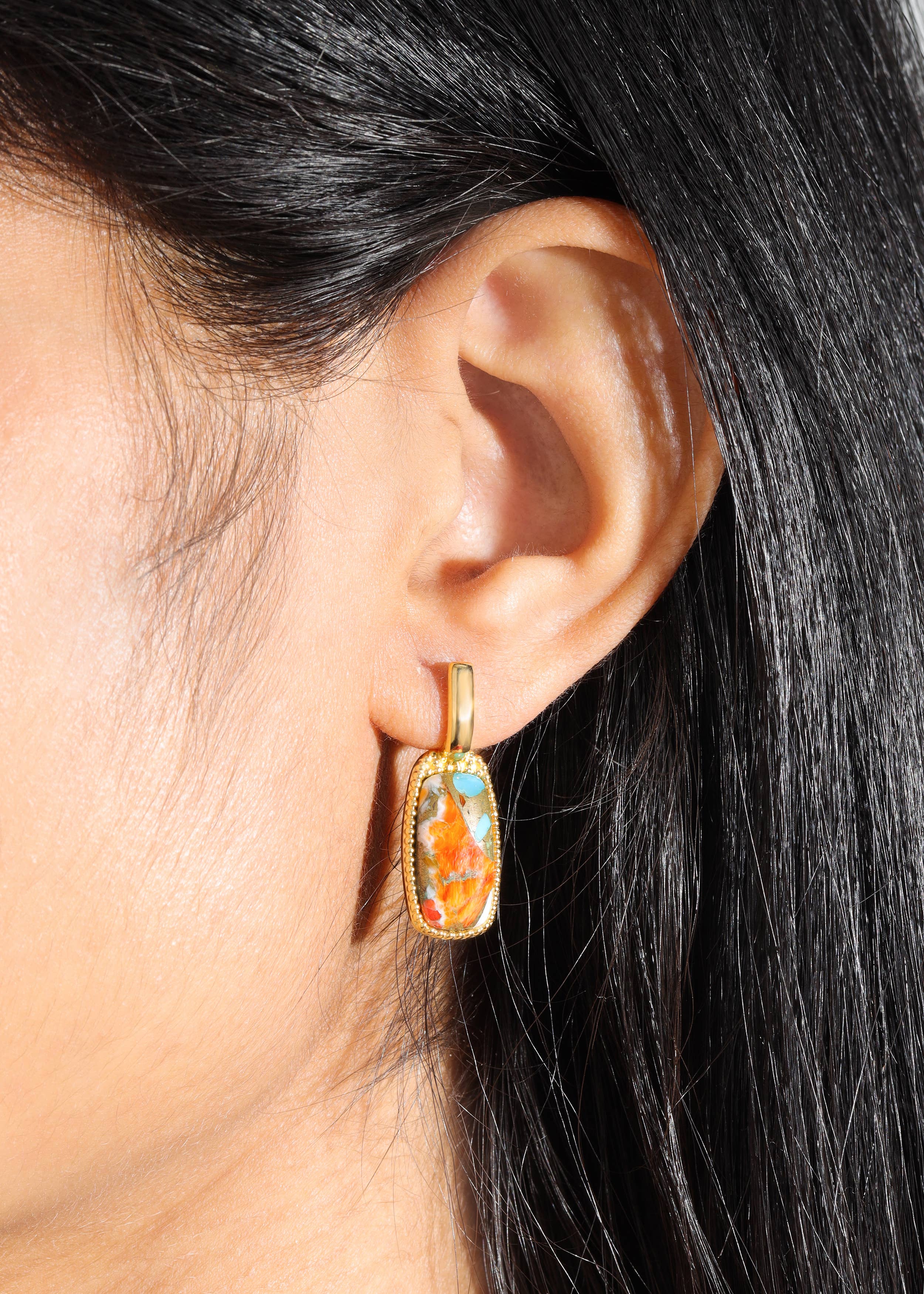 Boucles d'oreilles pendantes en composite de Turquoise Oyster plaquée or