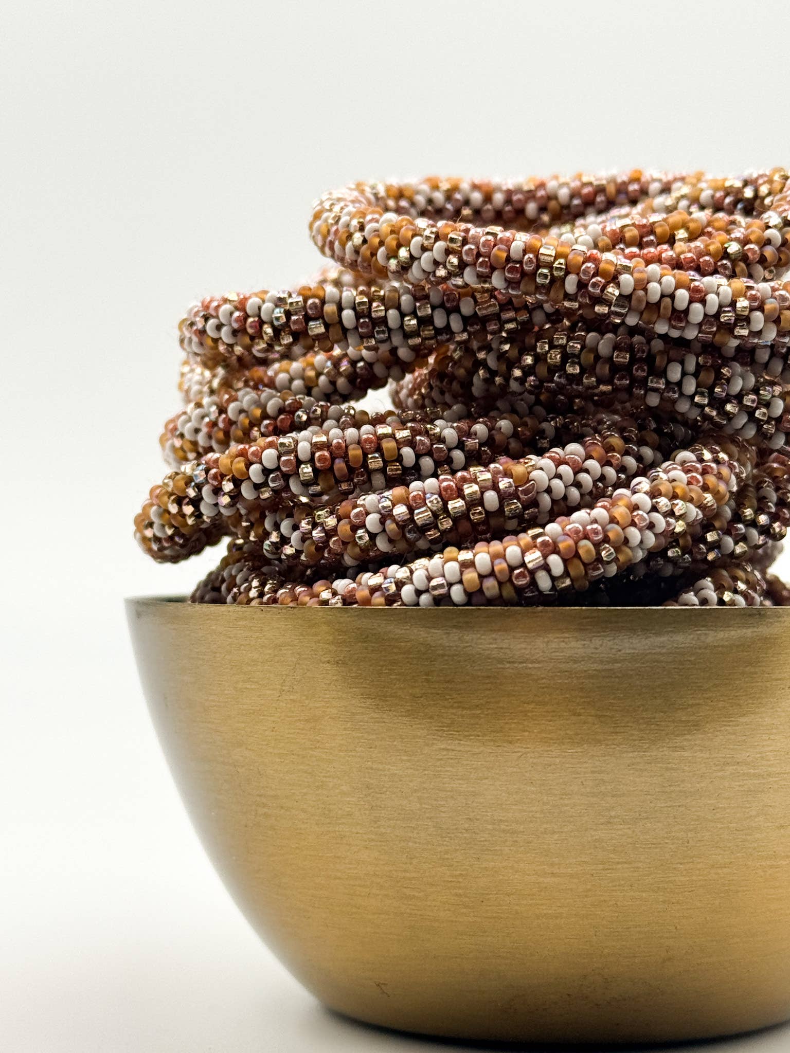 Bracelet népalais  B36 marron cuivré blanc parme multi color