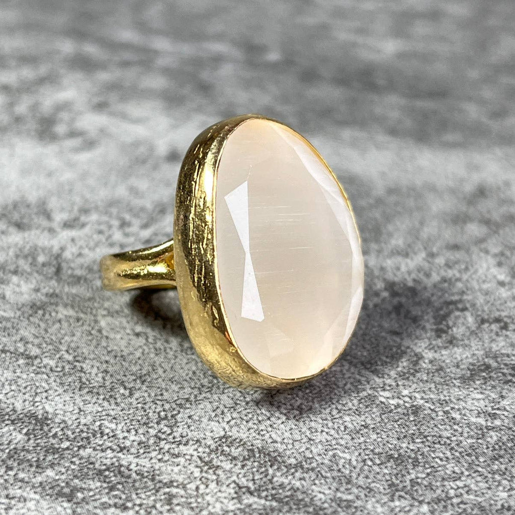 Bague "ZOELIE" pierre naturelle Agate blanche dorée or fin
