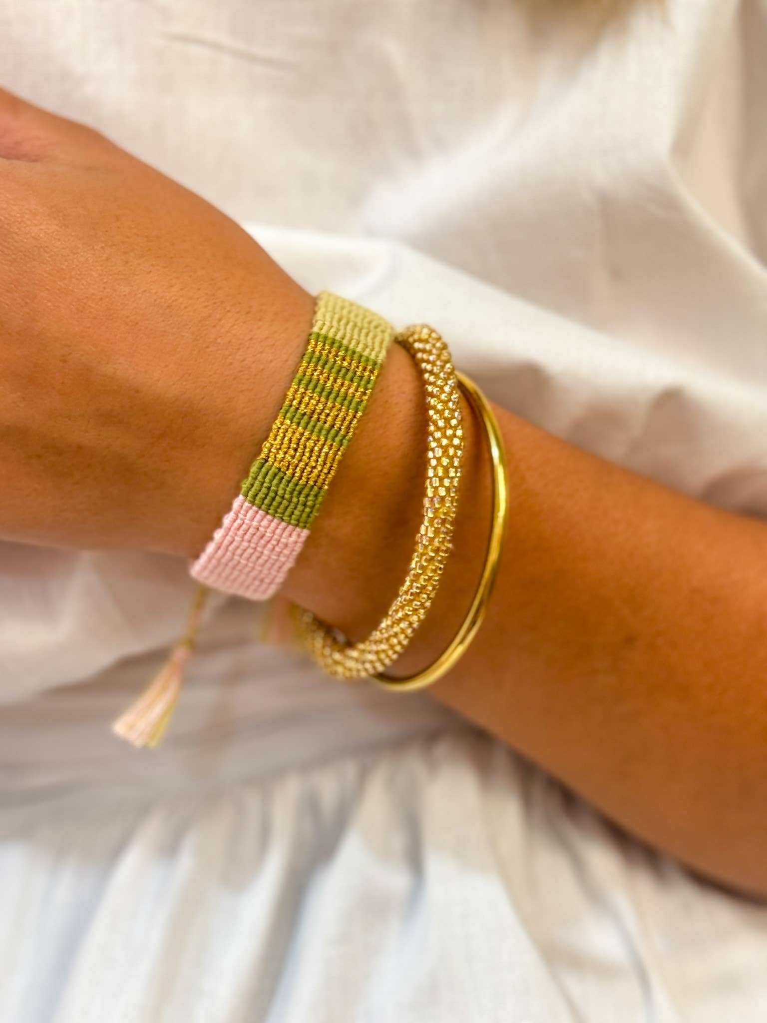 Bracelet népalais doré