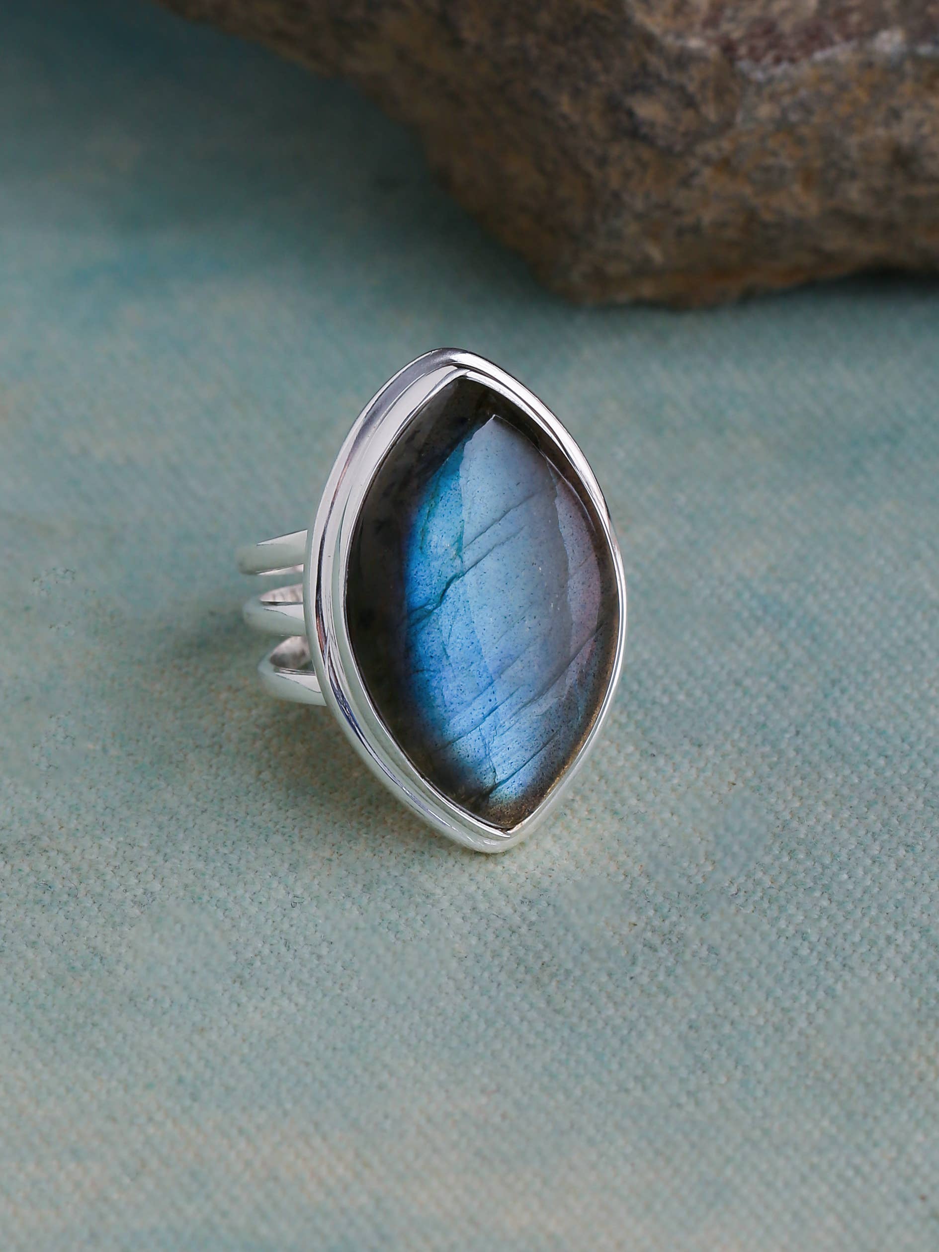 Bague  en argent sterling 925 Labradorite