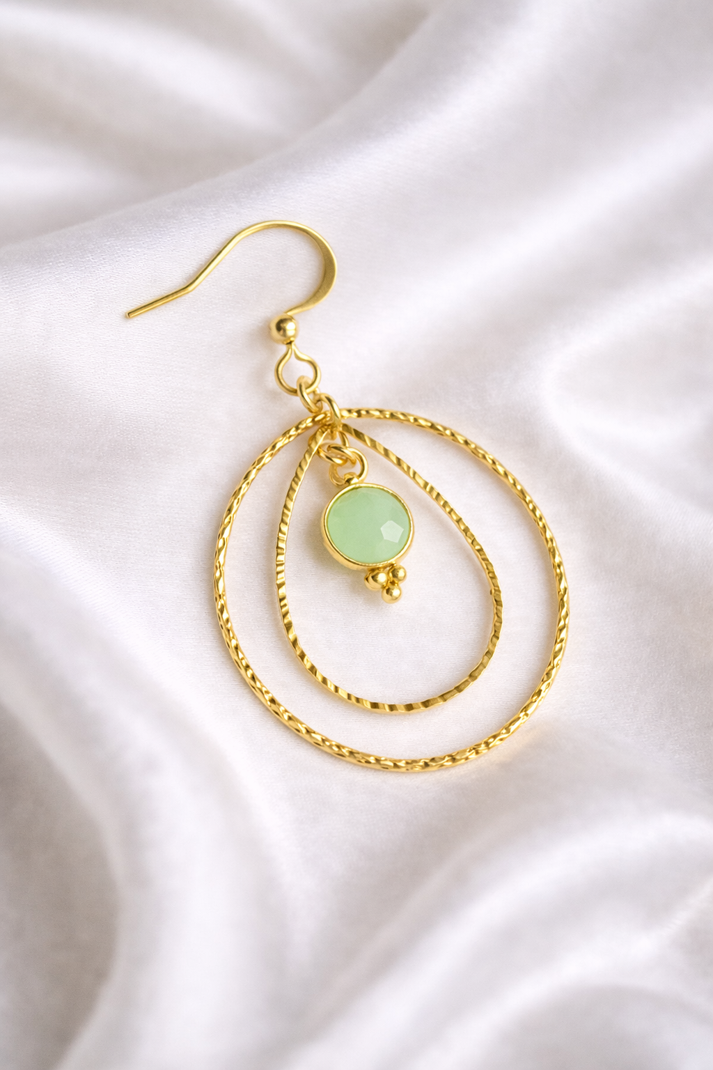 Boucle d'oreille  Atma pierre goute anneau torsadé calcédoine verte ou pierre de lune (choix)