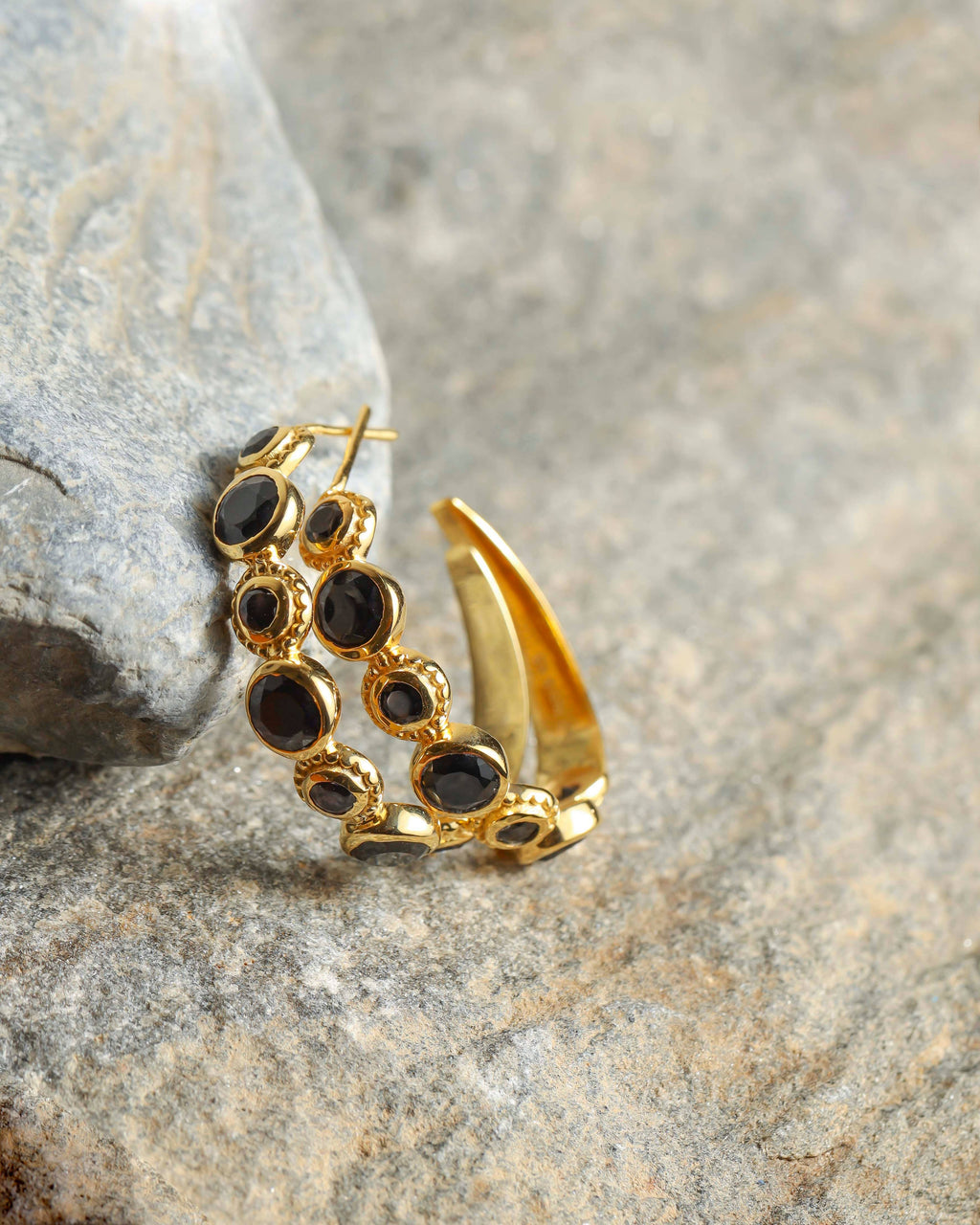 Boucles d'oreilles en argent sterling plaqué or 14K avec Onyx noir