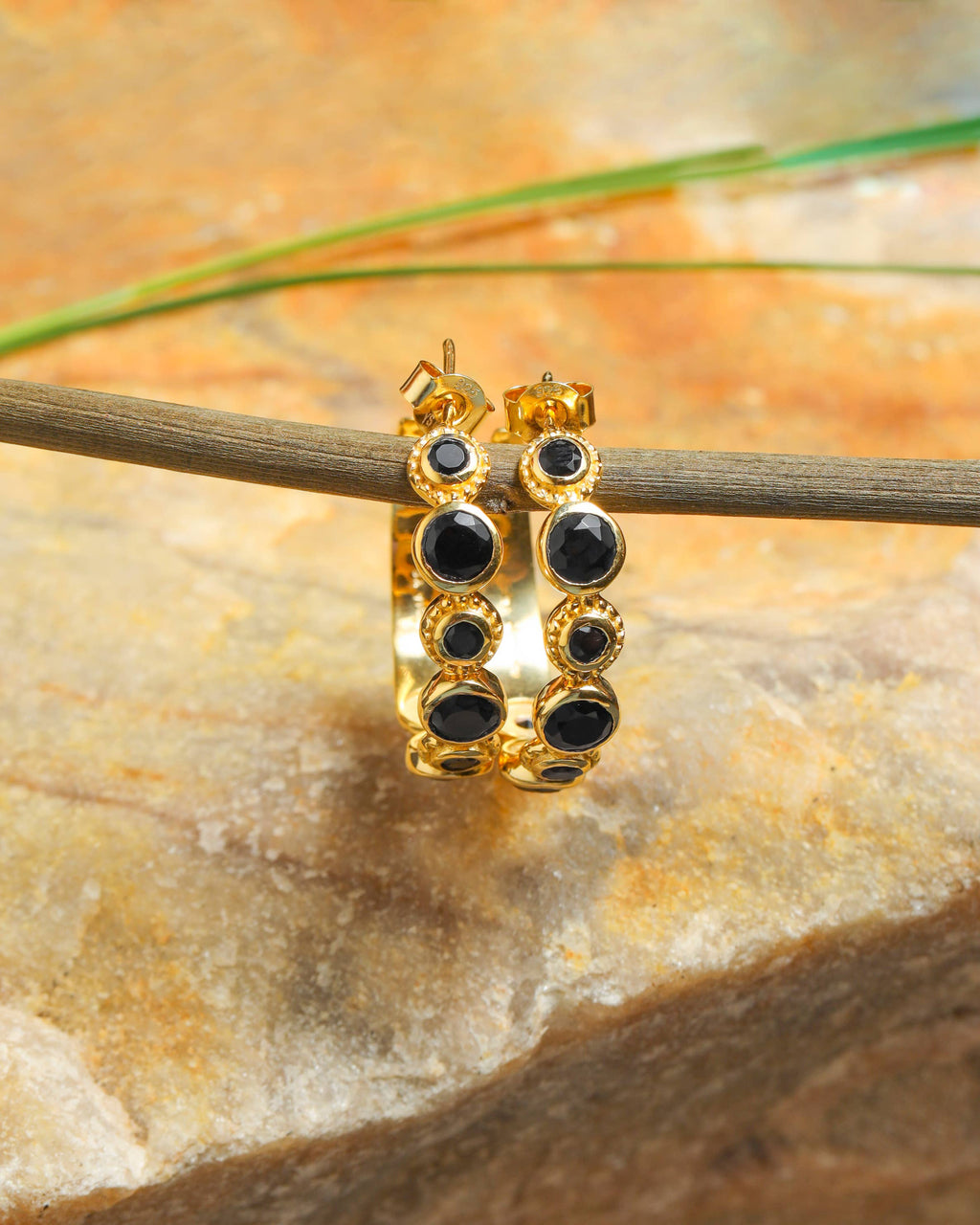 Boucles d'oreilles en argent sterling plaqué or 14K avec Onyx noir