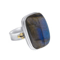 Bague en argent sterling avec labradorite et motif étoilé.