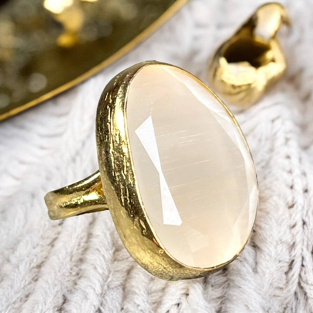 Bague "ZOELIE" pierre naturelle Agate blanche dorée or fin