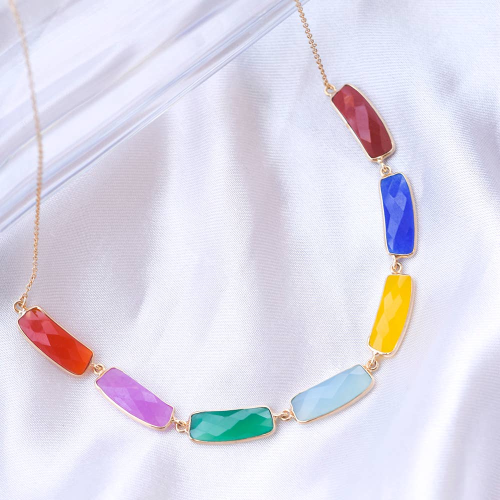 Collier Chakra à 7 pierres plaqué en or 18 carats cornaline quartz lavande onyx vert calcédoine bleue quartz jaune aventurine bleue  jaspe rouge