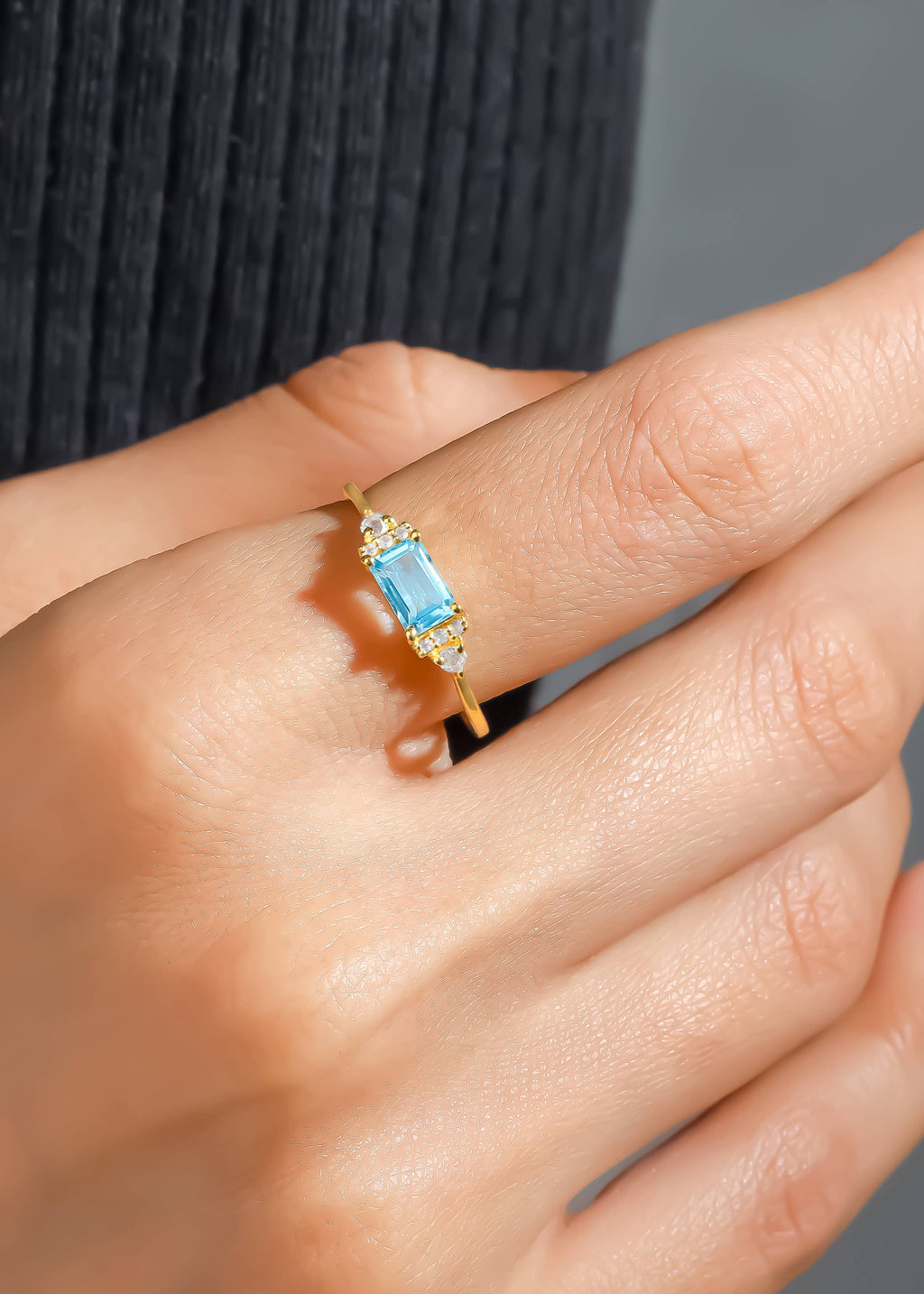 Bague Impératrice Azur en Topaze Bleue Ciel Plaqué Or en Argent 925