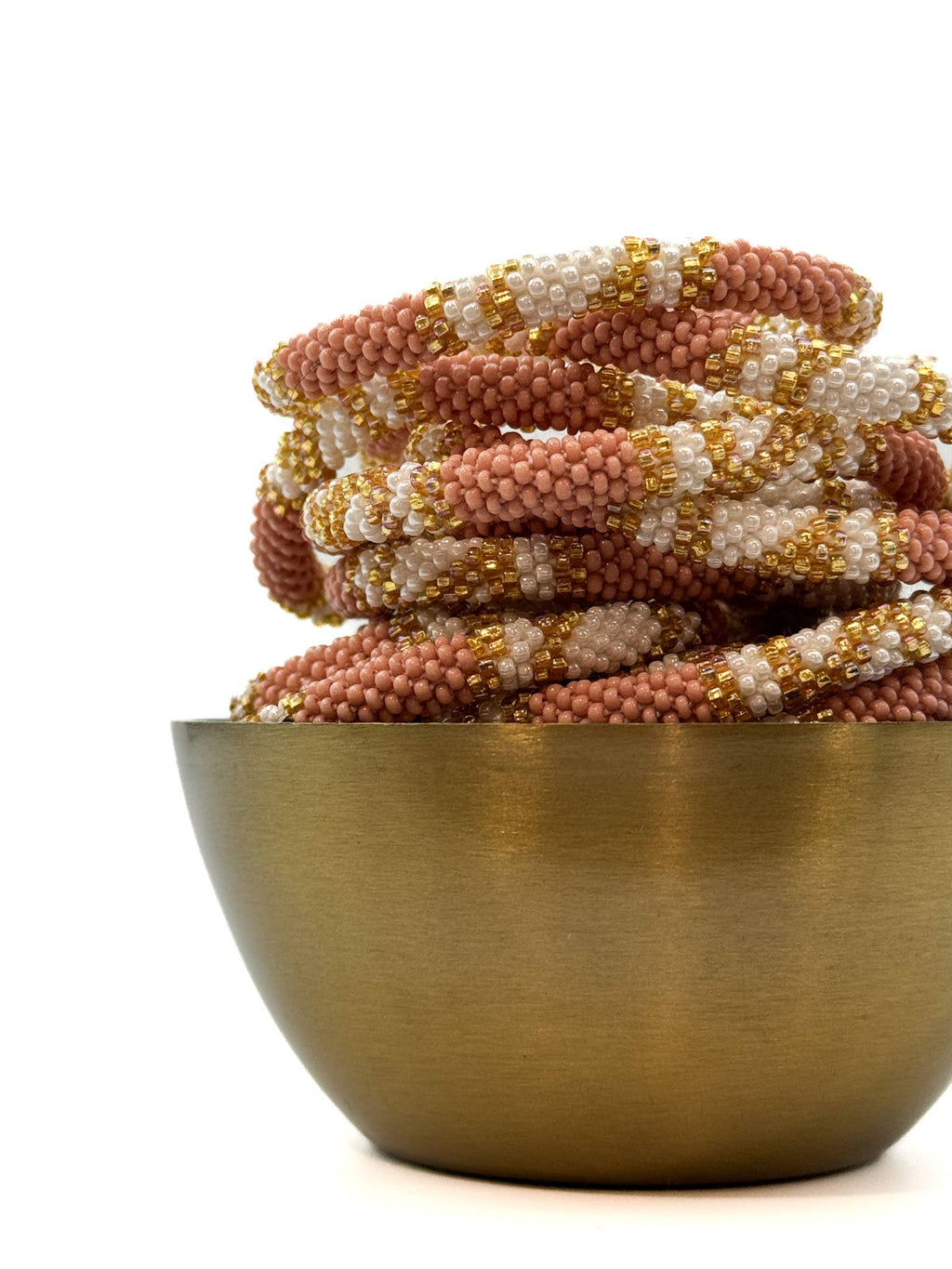 Bracelet népalais E58 vieux rose blanc doré