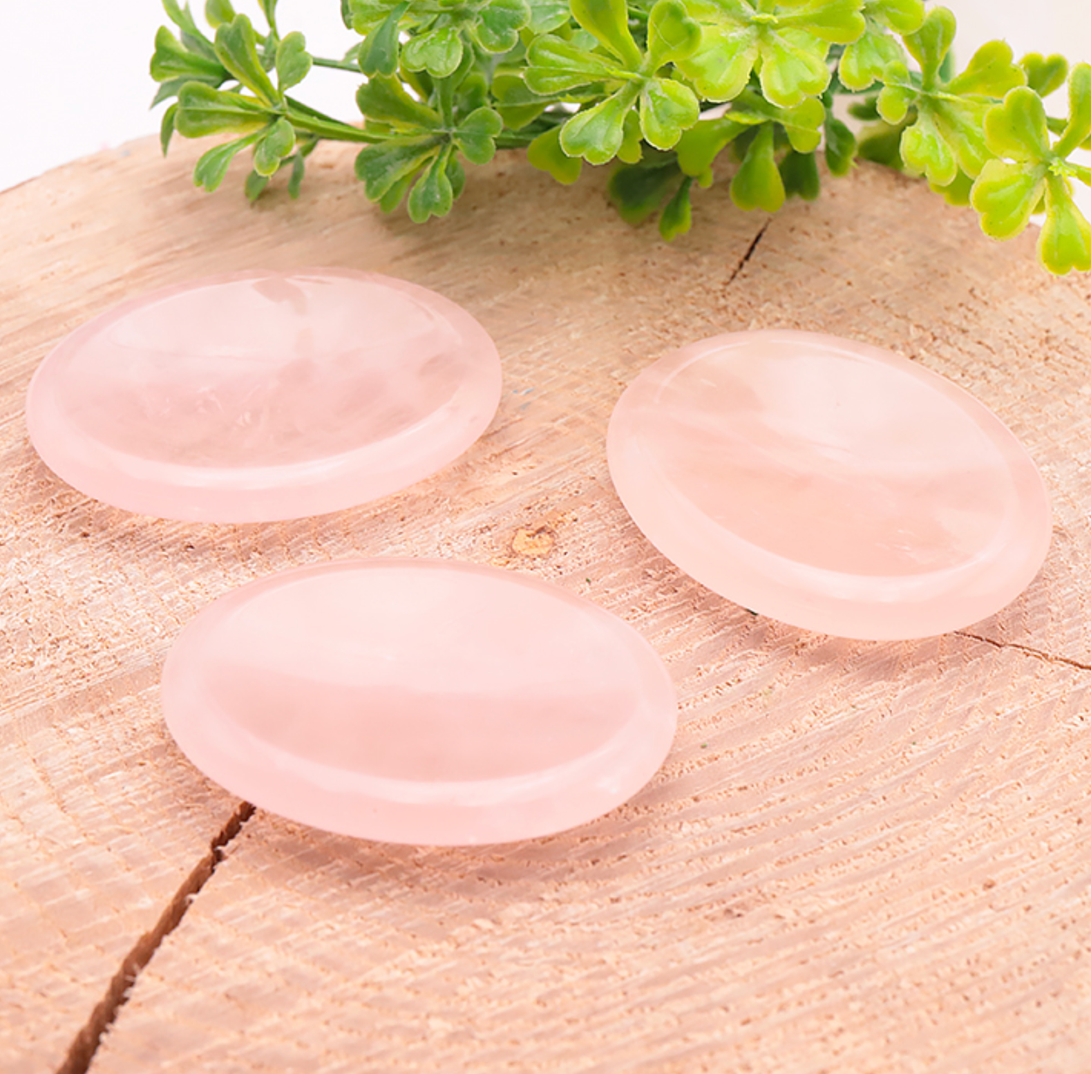 Galet anti stress 45 à 50mm Quartz Rose du Brésil A