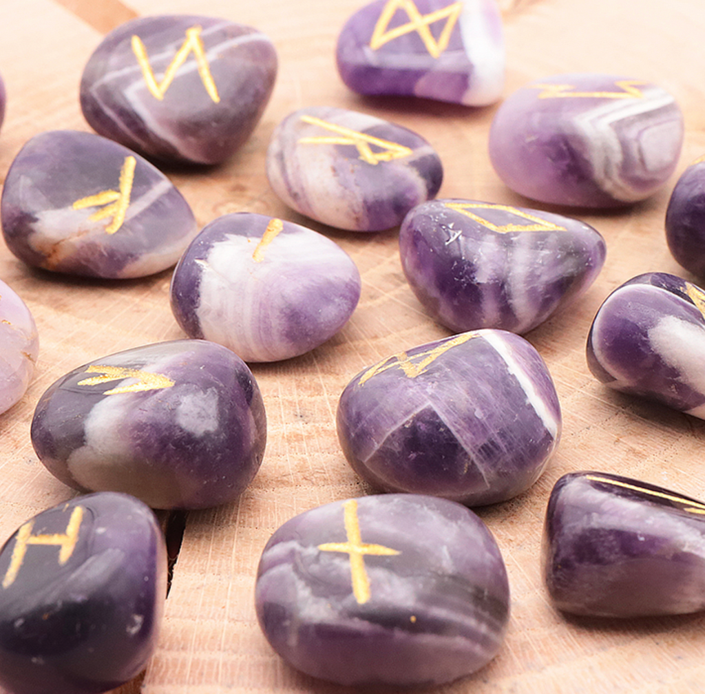 Runes set Améthyste Brésil A