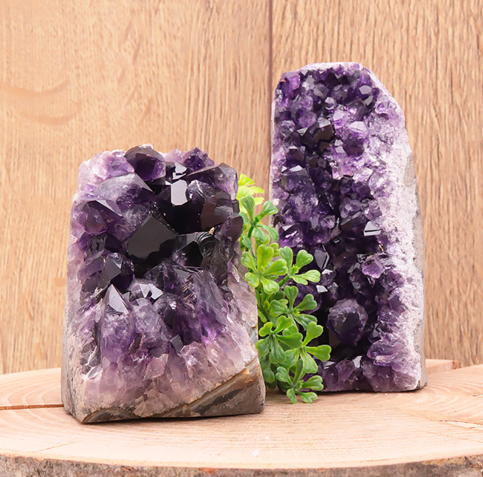 Géode Amethyste bord brut Uruguay AAA 700 a 900g