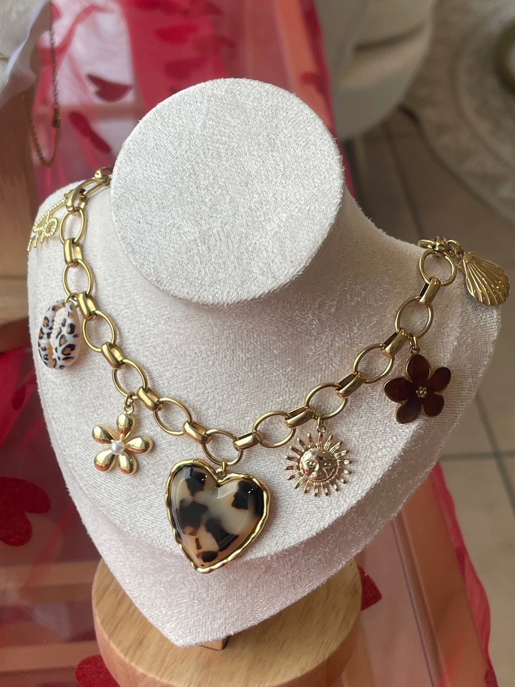 COLLIER DORÉE - 7 charm's