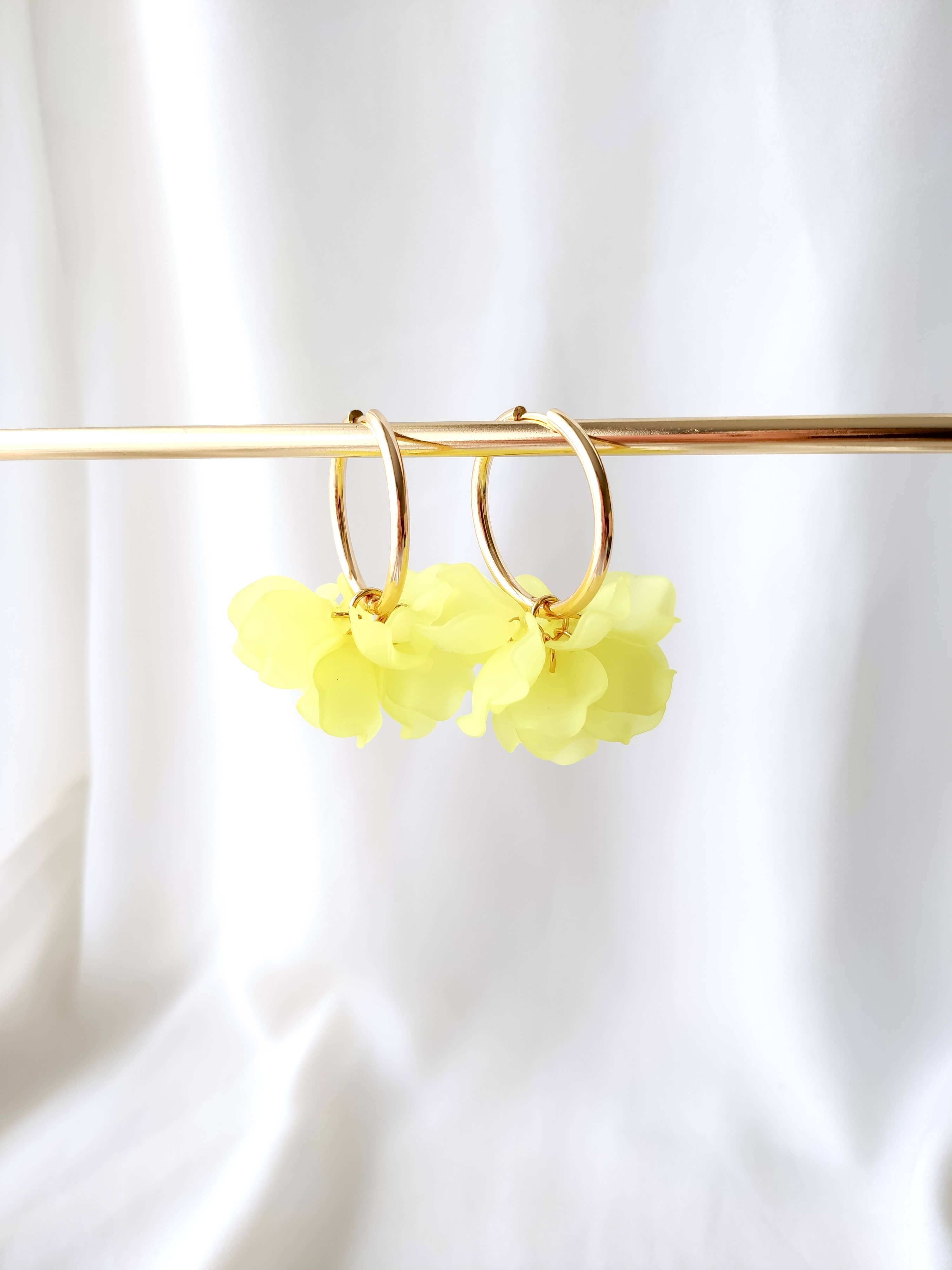 Boucles d'oreilles Créoles PEONY Fleurs Pivoine couleur au choix