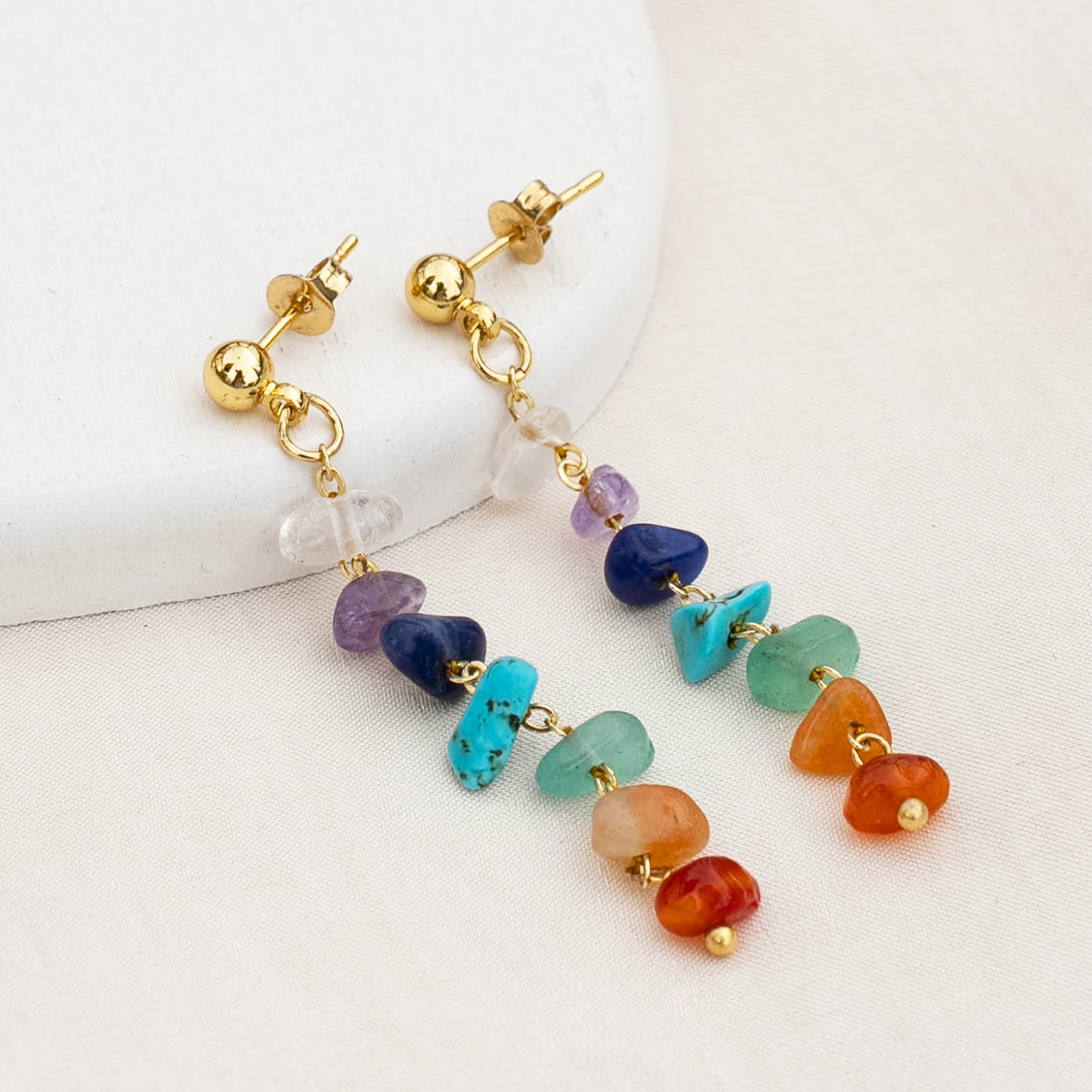 Boucles d'oreilles en pierres brutes des sept chakras en plaqué or Quartz Cornaline Agate Jade Turquoise Lapis lazuli Améthyste