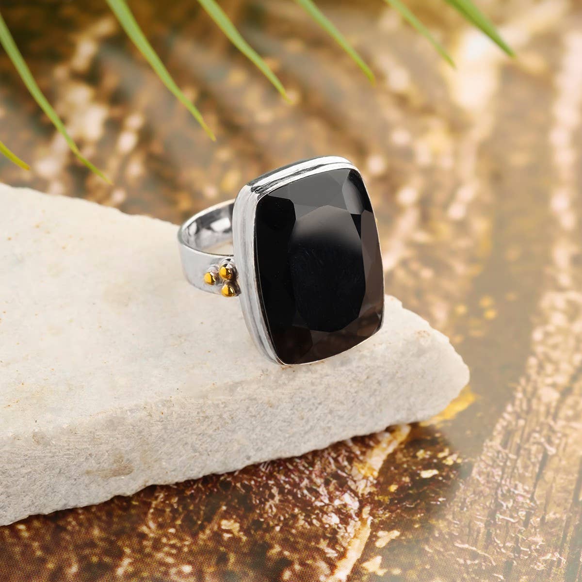 Bague Statement en Argent 925 avec Onyx Noir et Blason