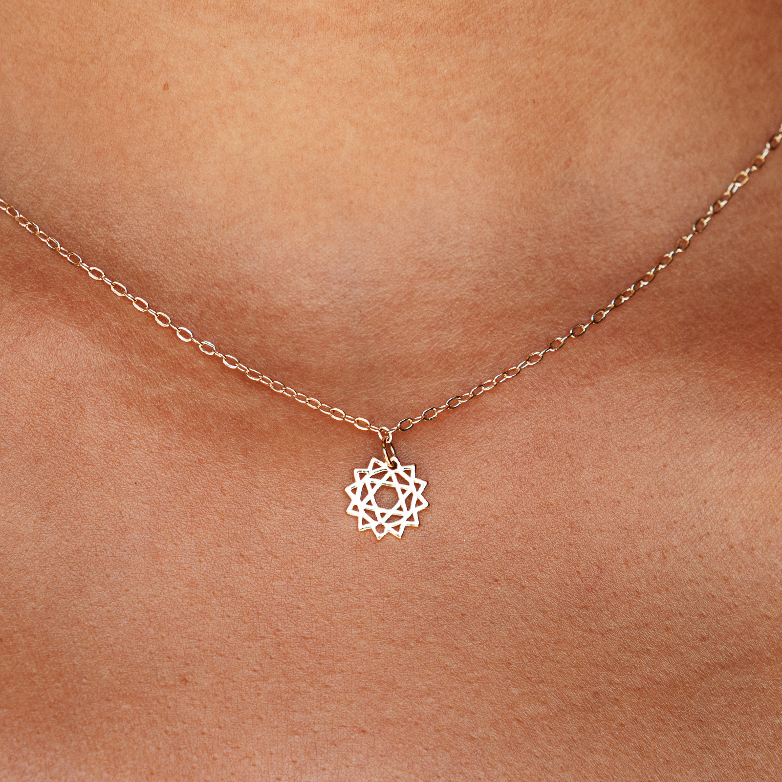 Collier Chakra du Cœur Plaqué Or