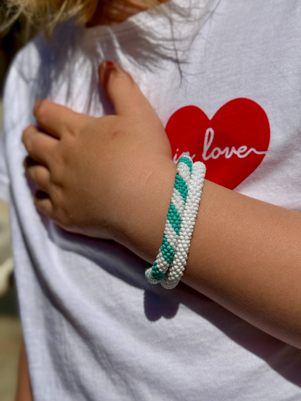 Bracelet népalais MINIKIZ enfant et petit poignet adulte turquoise et blanc spirale