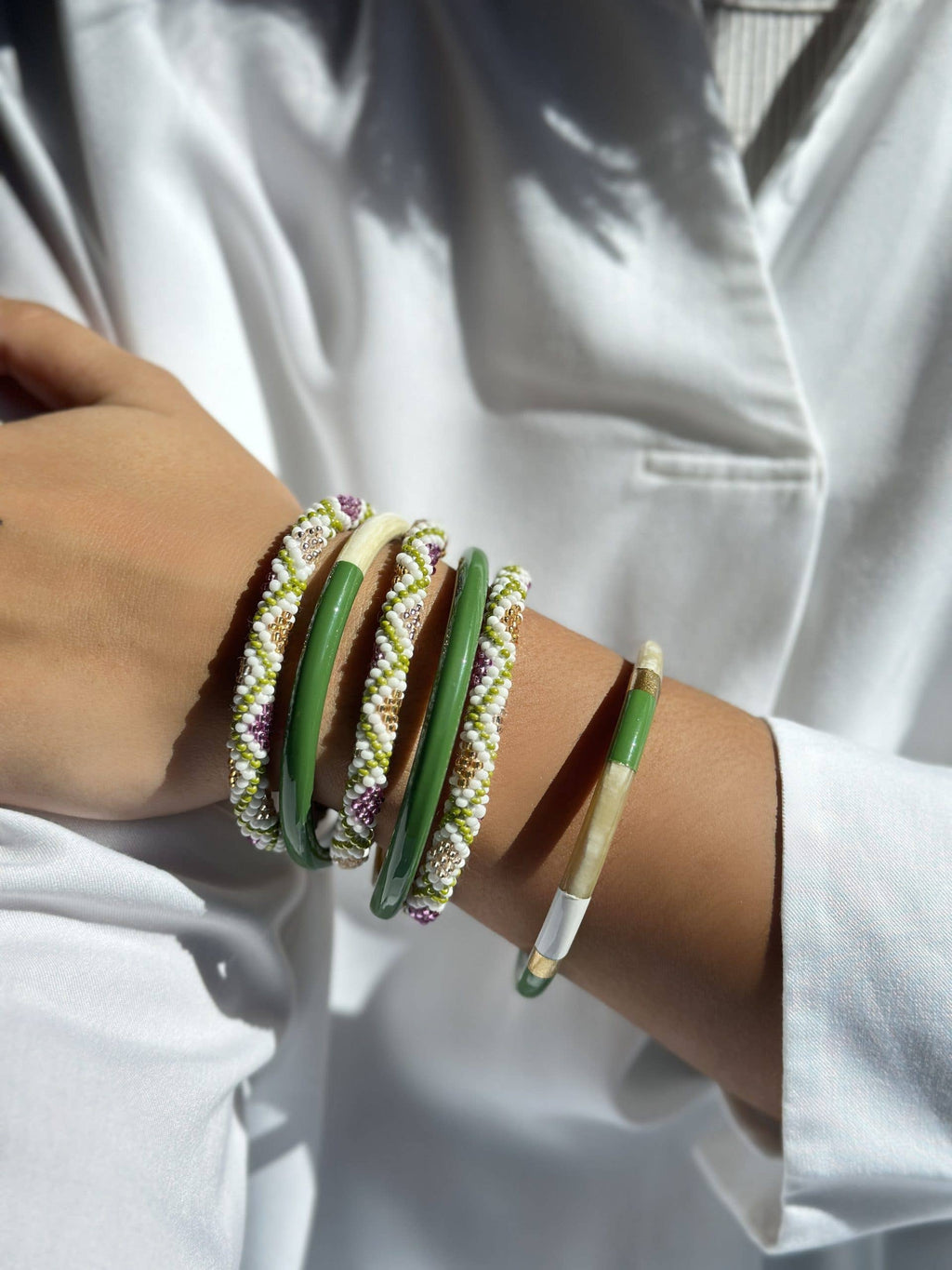 Bracelet népalais A53 Vert jaune violet triangle