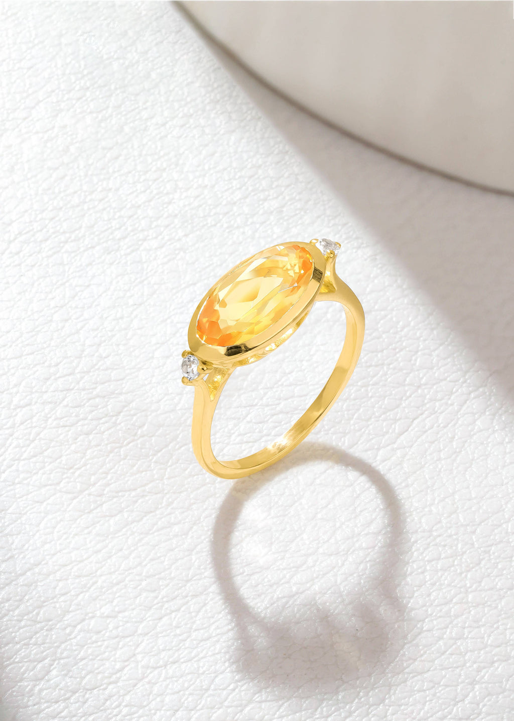 Bague Élégance en Citrine Plaqué Or avec Topaze