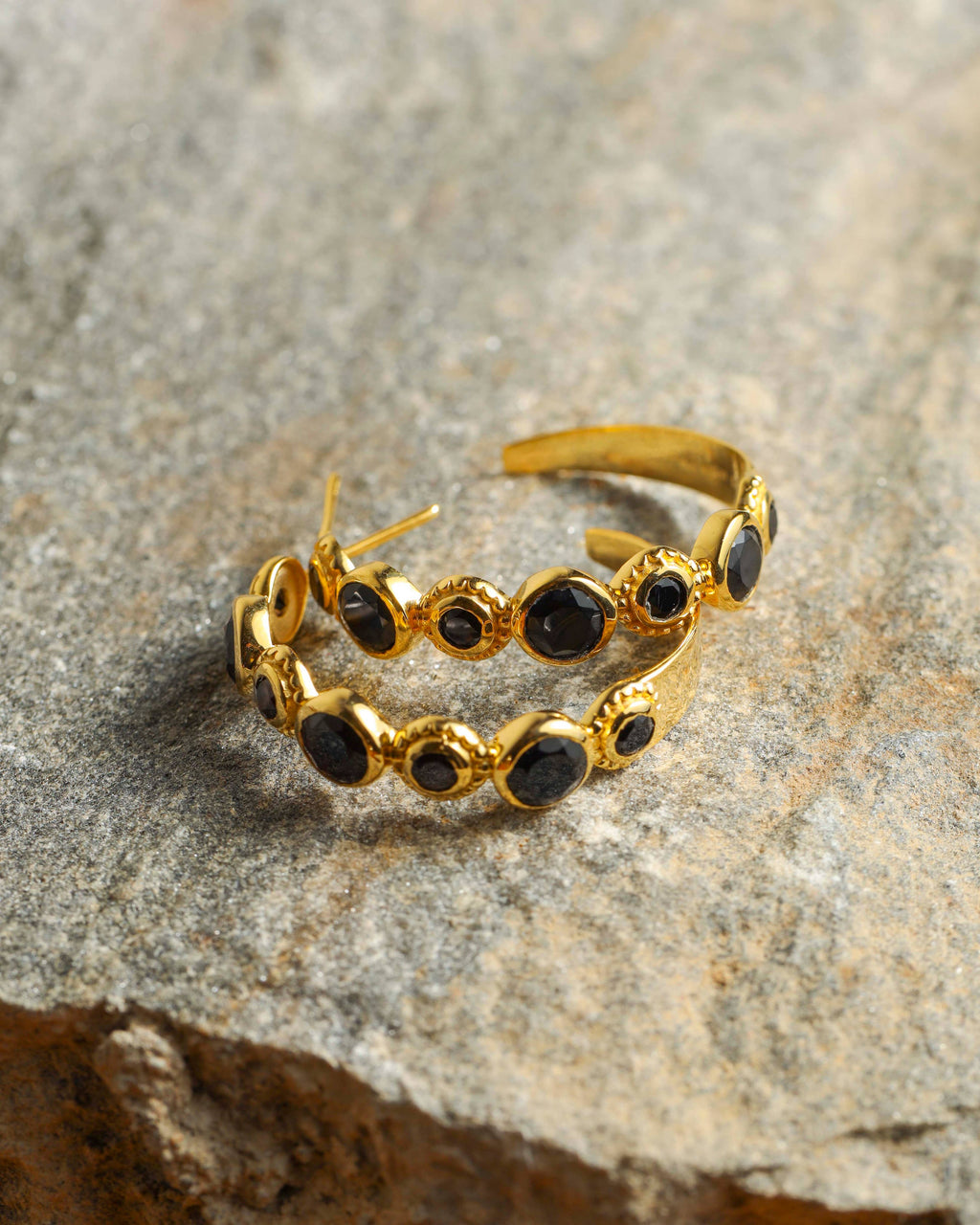 Boucles d'oreilles en argent sterling plaqué or 14K avec Onyx noir